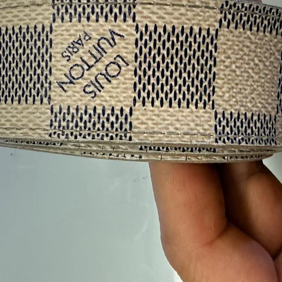 Louis Vuitton Beige Checkered Belt with Gold Buckle - Picture 3 of 8